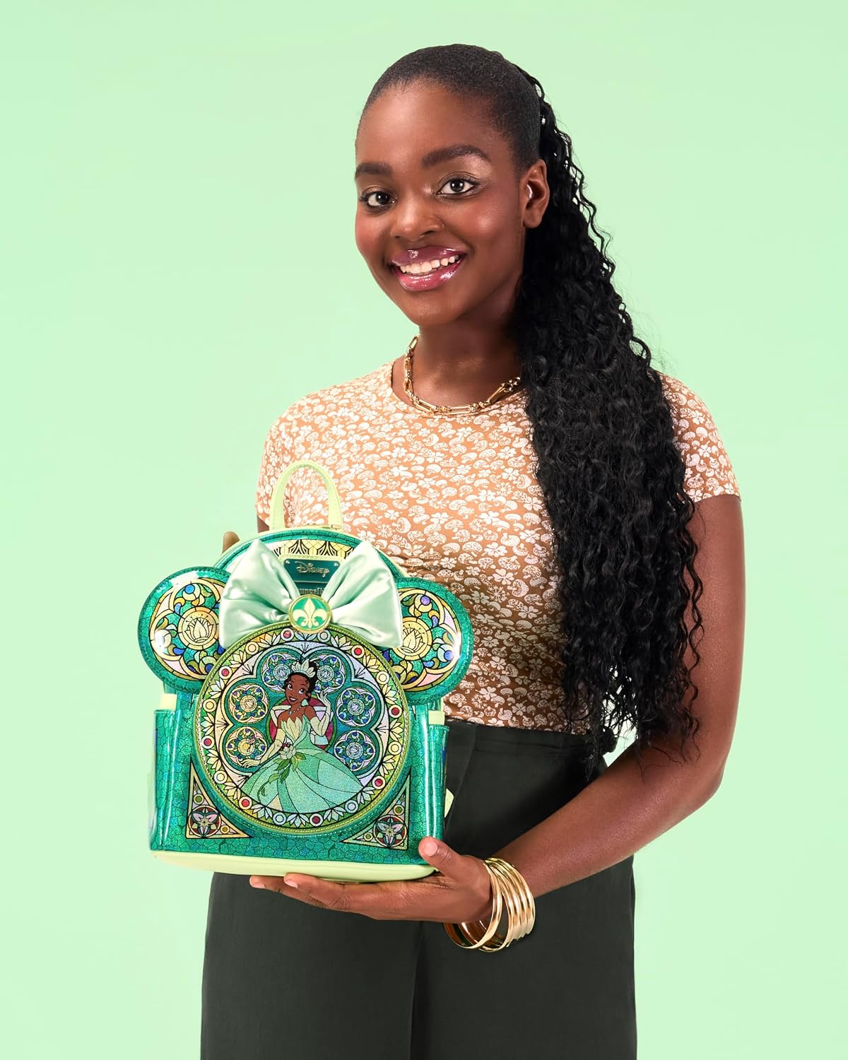 Loungefly ensemble - Tiana - Stained Glass Loungefly
