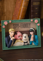 SPY X FAMILY - The Forgers - Statuette 12.8x17.5cm bems